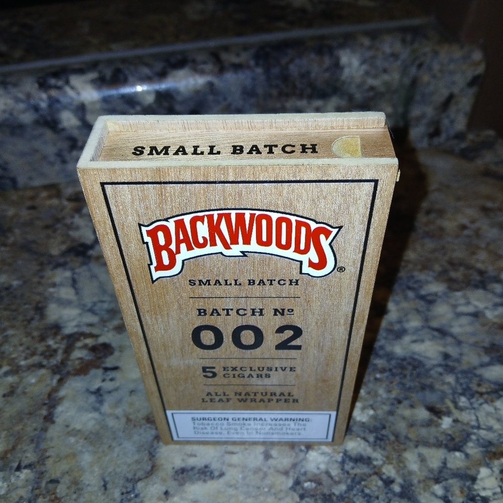 Backwoods Wooden collector's box.leaf Wrapper Holder.new - Picture 3 of 5